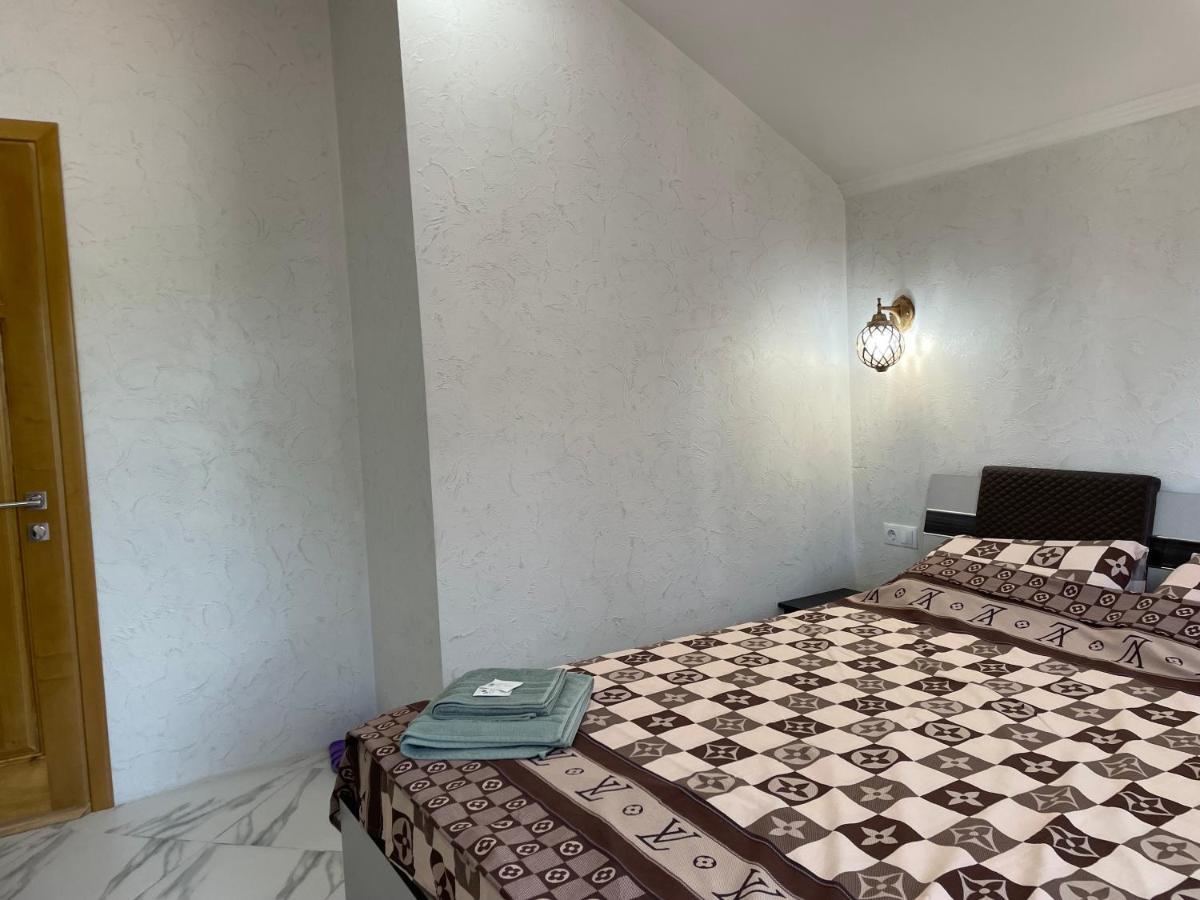 Villa Aeroport Розовый Дом Chisinau Luaran gambar