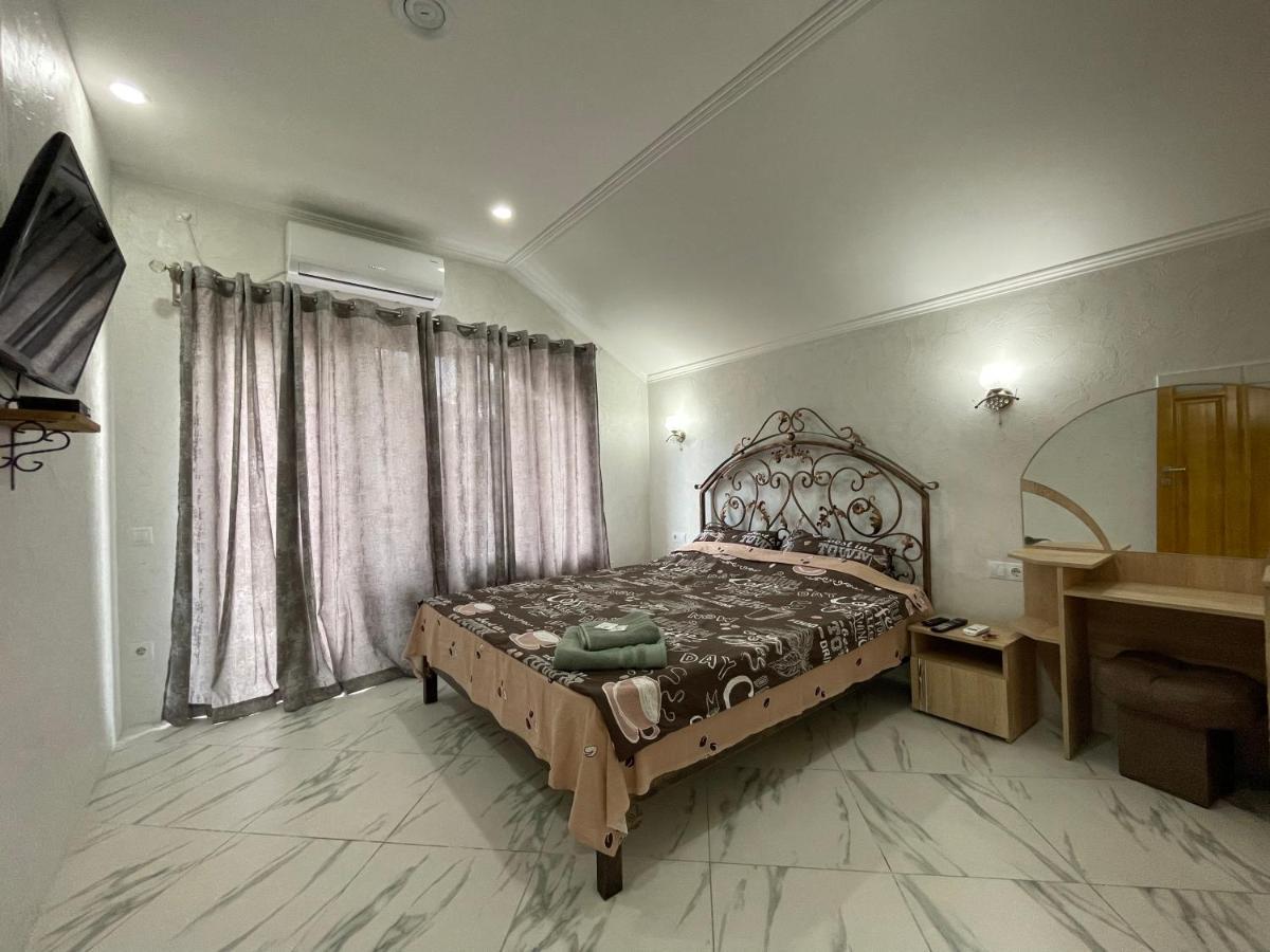 Villa Aeroport Розовый Дом Chisinau Luaran gambar