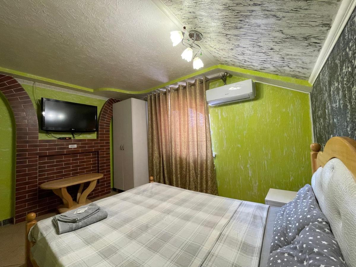 Villa Aeroport Розовый Дом Chisinau Luaran gambar