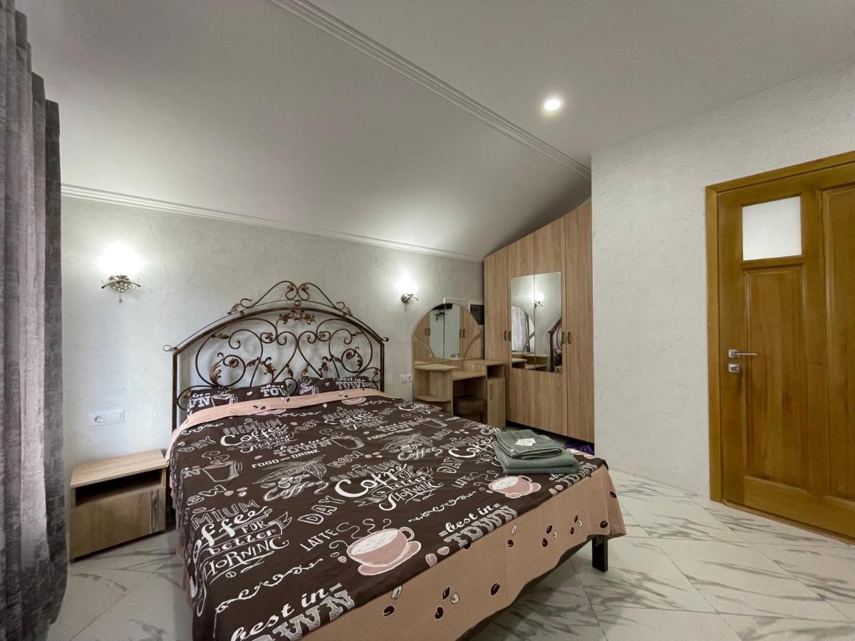 Villa Aeroport Розовый Дом Chisinau Luaran gambar