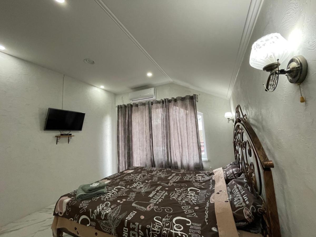 Villa Aeroport Розовый Дом Chisinau Luaran gambar