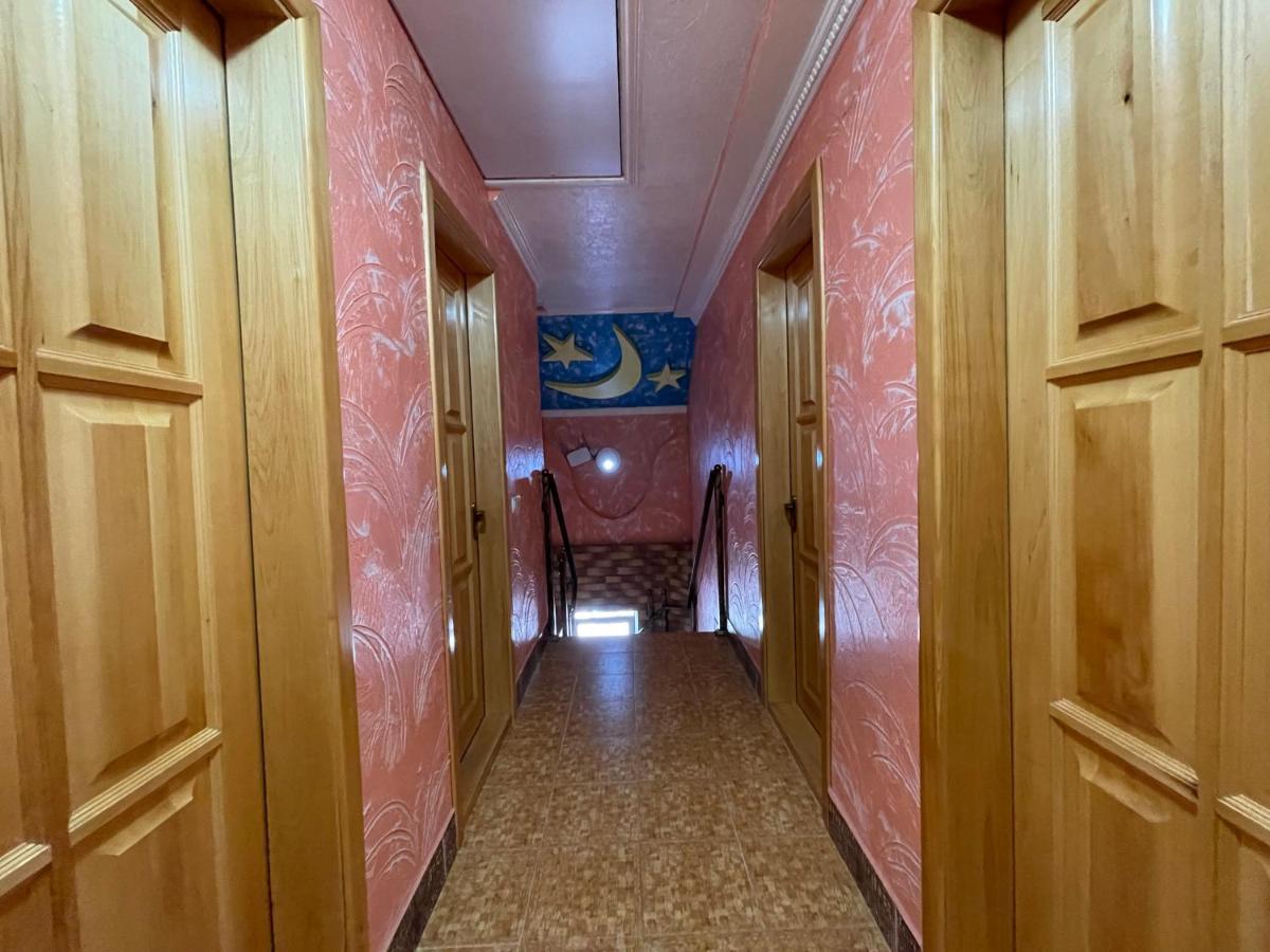Villa Aeroport Розовый Дом Chisinau Luaran gambar