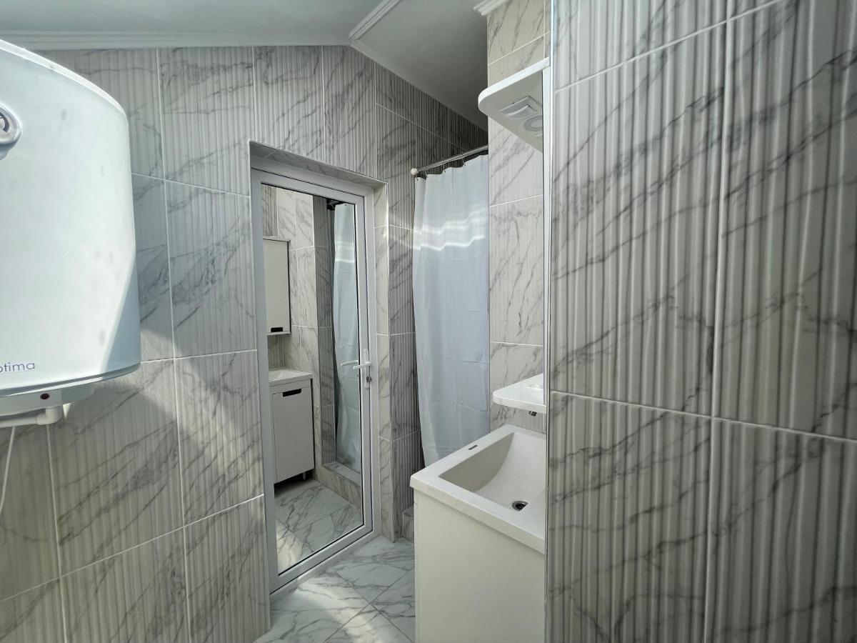 Villa Aeroport Розовый Дом Chisinau Luaran gambar